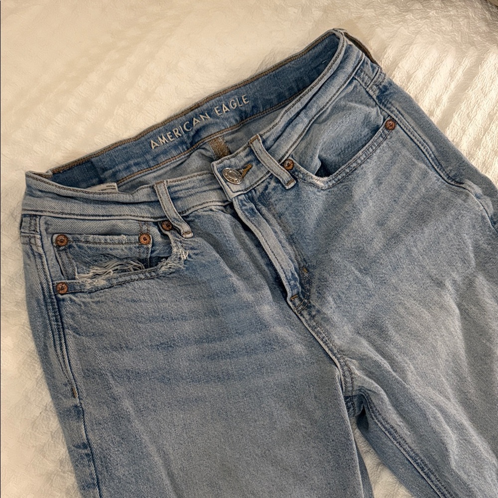 American Eagle Outfitters Light Blue 90’s Bootcut Jeans